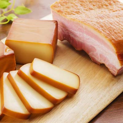 満丸燻製所 手作りスモークベーコン・スライス(100g)【次回出荷:5月30日(土)発送】