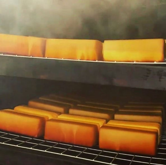 満丸燻製所 手作りスモークチーズ・ロング(360g)【次回出荷:1月4日(日)発送】